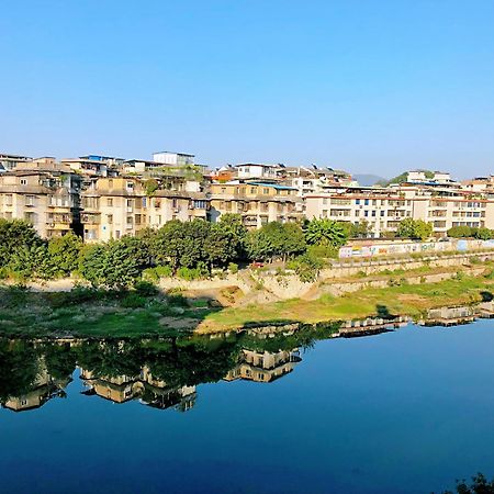 Lakeside Inn Guilin Exterior photo