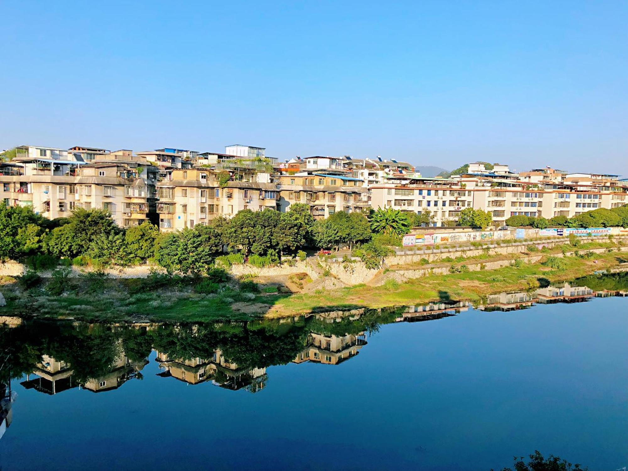 Lakeside Inn Guilin Exterior photo