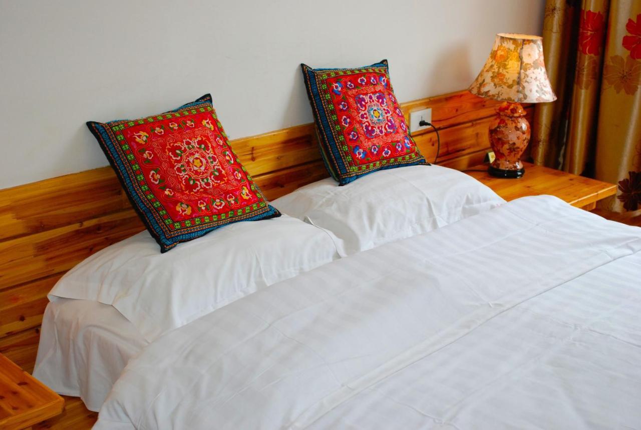 Lakeside Inn Guilin Exterior photo